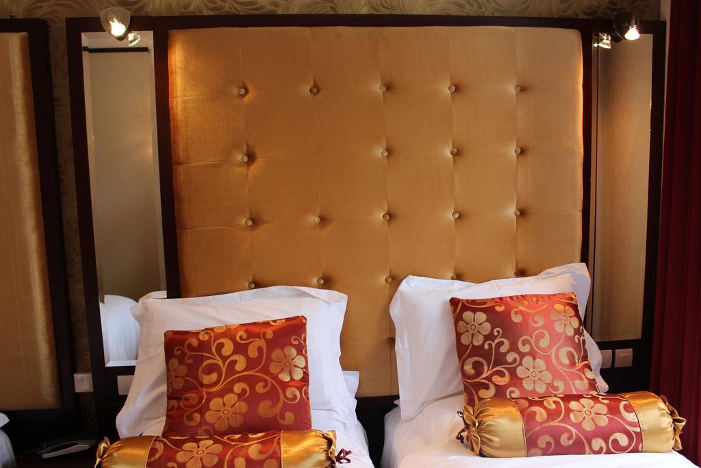 Hotel Des Buttes Chaumont Paris Phòng bức ảnh